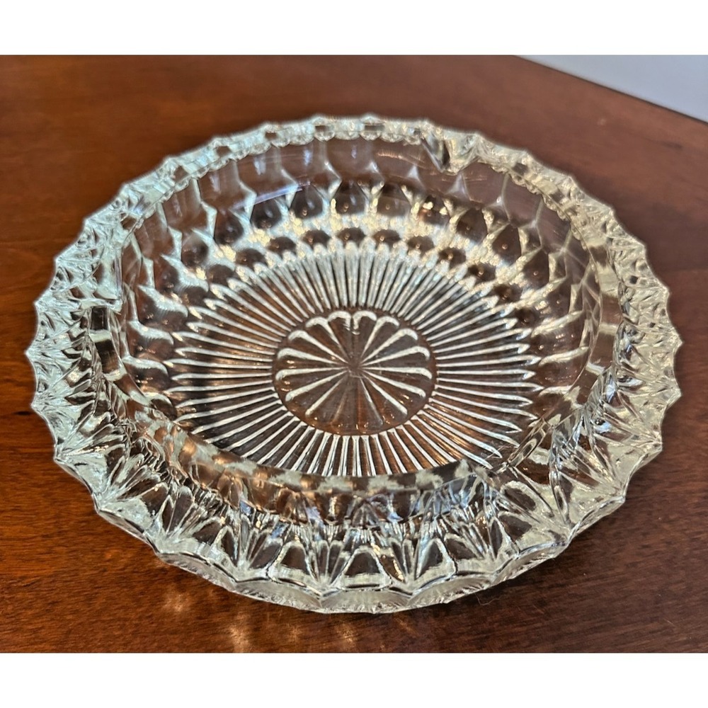 VTG MCM Retro Crystal Glass Cigar Ashtray Round Diamond Design  Heavy Textured